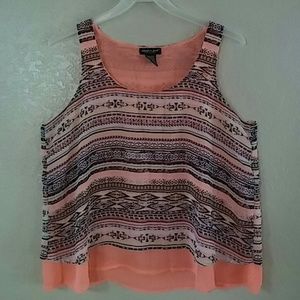 Junior's Orange pattern top